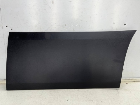 Listwa Iveco Daily 4 IV 14r.- prawa przednia dolna nakładka drzwi pasażera prawy przód 5801808059 5801808067