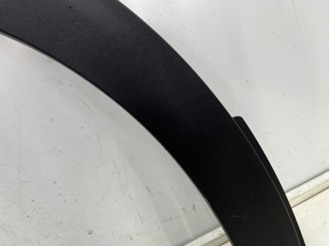 Listwa Peugeot 3008 II 16r.- prawa tylna nakładka rant błotnika CIENKA wąska prawy tył 9825289077