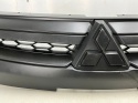 Atrapa Mitsubishi L200 5 V 19r.- grill przednia maskownica zderzaka znaczek 7450B264