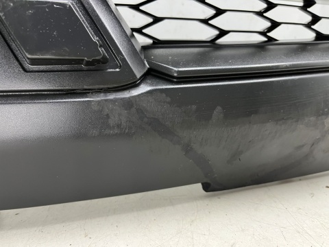 Atrapa Mitsubishi L200 5 V 19r.- grill przednia maskownica zderzaka znaczek 7450B264