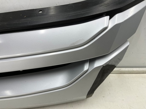 Atrapa Mitsubishi L200 5 V 19r.- grill przednia maskownica zderzaka znaczek 7450B291ZZ