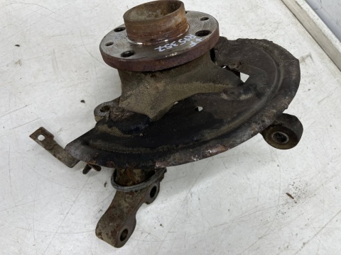 Zwrotnica Dacia Logan 1 I Sandero 05-14r. 1.5 dci 1.6 mpi piasta prawa przednia czujnik ABS prawy przód