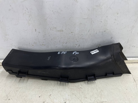 Kanał powietrza BMW X5 E70 06-13r. prawa przednia kierownica zderzaka chłodzenia hamulców M-PAKIET 8037140