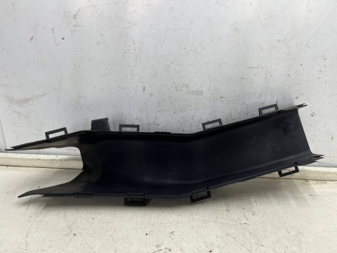 Kanał powietrza BMW X5 E70 06-13r. prawa przednia kierownica zderzaka chłodzenia hamulców M-PAKIET 8037140