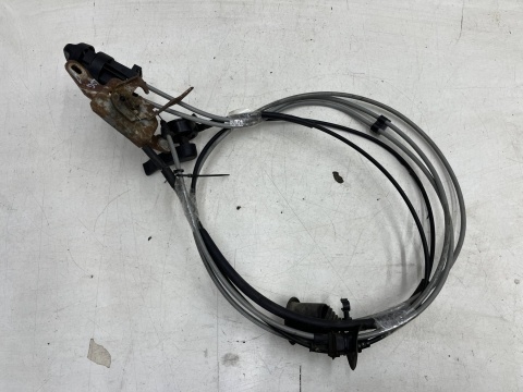 Linka maski Dacia Logan I 05-14r. klamka uchwyt cięgno otwierania pokrywy silnika zamek linka regulacji światel