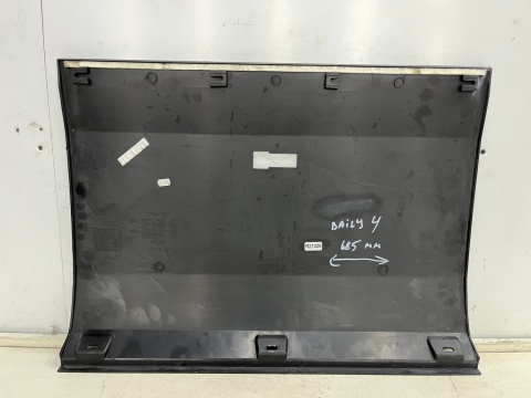 Listwa Iveco daily 4 IV 14r.- lewa prawa nakładka boczna karoseryjna za kołem długość 685mm. 5801821757