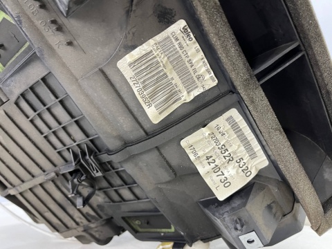 Nagrzewnica Dacia Logan MCV I 06-13r. Z KLIMATYZACJĄ obudowa chłodnicy wody parownik klimatyzacji 272703952r