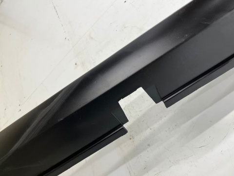 Nakładka progu Citroen C3 III 16-24r. LEWA listwa progowa zewnętrzna lewy próg 9813817480