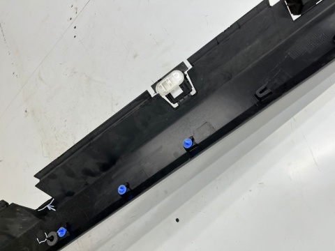 Nakładka progu Citroen C3 III 16-24r. LEWA listwa progowa zewnętrzna lewy próg 9813817480
