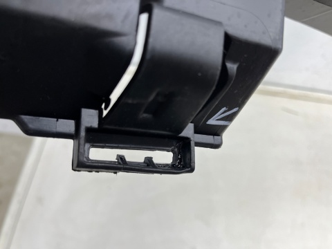 Ślizg Mercedes Sprinter II W906 06-19r. tylny środkowy wspornik zderzaka wzmocnienie