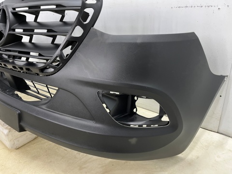 Zderzak przedni Mercedes W910 W907 Sprinter 3 III 18r.- przód A9108850000