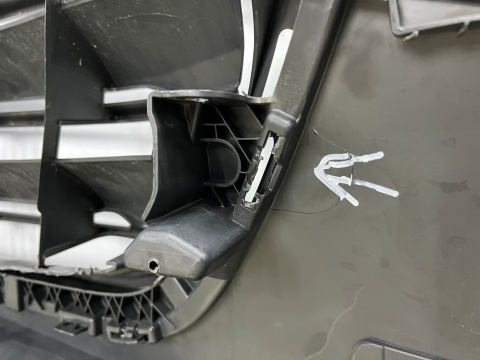 Zderzak przedni Mercedes W910 W907 Sprinter 3 III 18r.- przód A9108850000