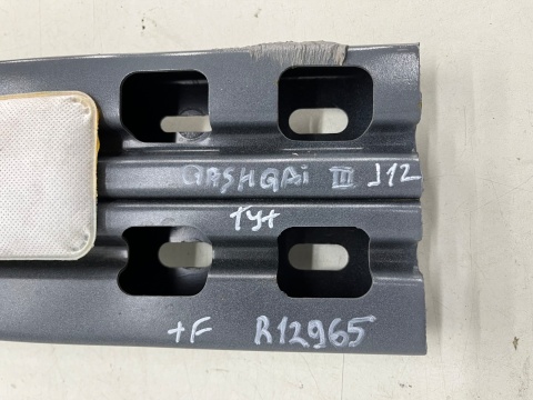 Belka zderzaka Nissan Qashqai III J12 2021r.- tylne wzmocnienie pasa 85030-6ua0a