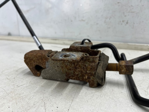 Winda koła zapasowego Dacia Logan 1 I 05-14r. mocowanie wieszak śruba wciągarka kosz komplet