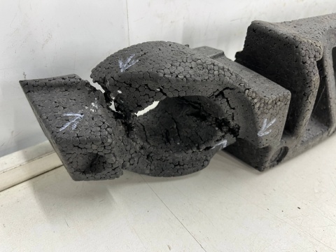 Absorber zderzaka VW Passat B8 14-17r. przednia belka pianka styropian przód 3g0807251