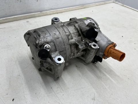 Kompresor klimatyzacji Citroen C4 Jumpy Berlingo Peugeot 208 2008 Partner Combo Corsa Mokka Vivaro 19r.- sprężarka 9847929580