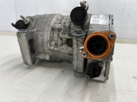 Kompresor klimatyzacji Citroen C4 Jumpy Berlingo Peugeot 208 2008 Partner Combo Corsa Mokka Vivaro 19r.- sprężarka 9847929580