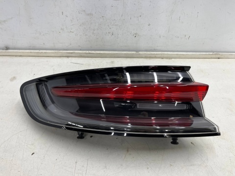 Lampa Porsche Macan I 95b LIFT 18r.- LEWA tylna w błotnik ORYGINALNA lewy tył Europa 95b945091l