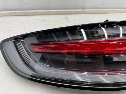 Lampa Porsche Macan I 95b LIFT 18r.- LEWA tylna w błotnik ORYGINALNA lewy tył Europa 95b945091l