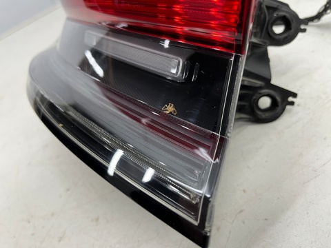 Lampa Porsche Macan I 95b LIFT 18r.- LEWA tylna w błotnik ORYGINALNA lewy tył Europa 95b945091l