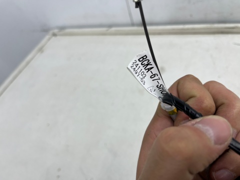 Linka klapki wlewu paliwa Mazda CX-30 CX30 Mazda 3 IV BP HB sedan 19r.- wiązka silniczka otwierania bcka-67-sh0a