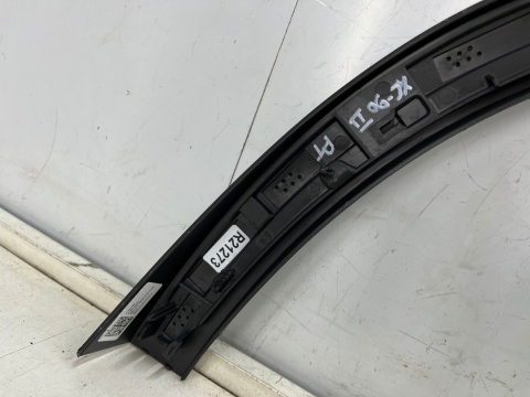 Listwa Volvo XC90 II 14r.- PRAWY tylny rant nadkola błotnika nakładka prawy tył 31378161