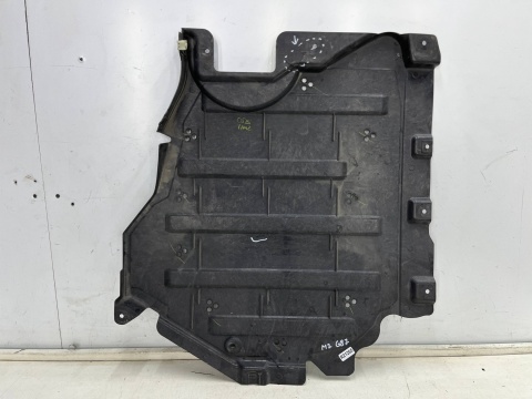 Osłona podwozia BMW M2 G87 23r.- osłona dolna płyta tylna pod zbiornik LEWA oryginalna 8082067