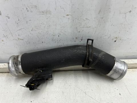 Rura Hyundai Grandeur IV 05-11r. 2.2 CRDi przewód dolotowy intercoolera wąż powietrza z czujnikiem