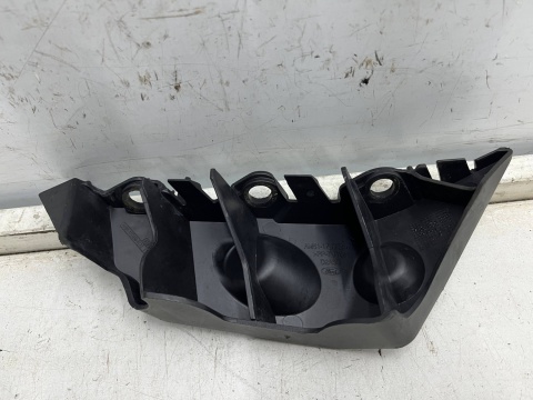 Ślizg Ford C-max MK2 Cmax MK2 10-14r. PRAWE przednie mocowanie zderzaka wspornik uchwyt prawy przód am51-17d958-a