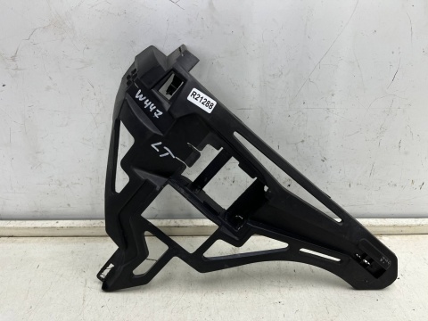 Ślizg Mercedes Vito w447 2014r.- LEWE tylne dolne mocowanie zderzaka wspornik uchwyt kosz na radar lewy tył