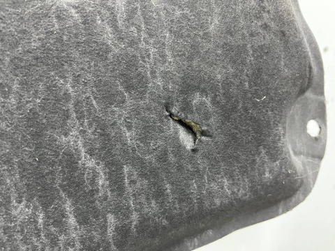 Wygłuszenie maski BMW 5 G30 G31 17-24r. wygłuszka osłona mata podbitka maski 7352219