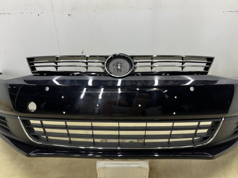 Zderzak przedni VW Jetta 6 VI 10-14r. Przedlift przód 4XPDC 5C6807221B
