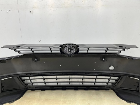 Zderzak przedni VW Jetta 6 VI 10-14r. Przedlift przód 4XPDC 5C6807221B