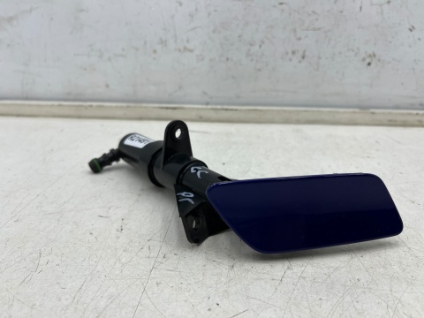 Dysza spryskiwaczy VW Passat CC R-LINE lift 11-16r. LEWY spryskiwacz reflektora lampy lewej pompka zaślepka zderzaka 3c8955103b