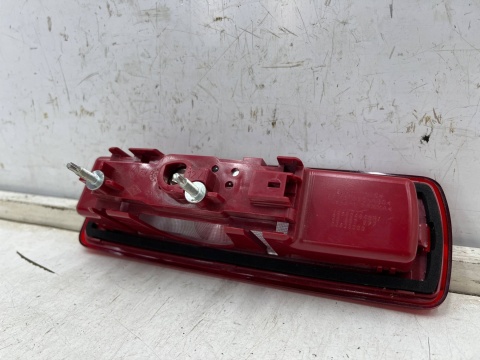 Lampa Renault Trafic III Talento NV300 Primastar II Vivaro B 14r.- trzecie dodatkowe światło stop w drzwi bagażnika 93867977