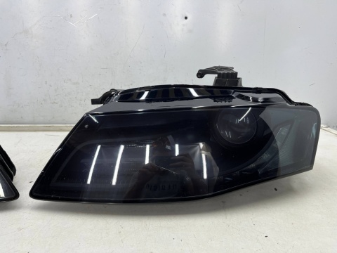 Lampa reflektor Audi A4 B8 07-11r. LEWA PRAWA przednia kompletna BI Xenon BiXsenon nieskrętny Europa oryginal Tuning KOMPLET
