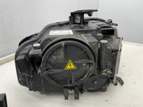 Lampa reflektor Audi A4 B8 07-11r. LEWA PRAWA przednia kompletna BI Xenon BiXsenon nieskrętny Europa oryginal Tuning KOMPLET