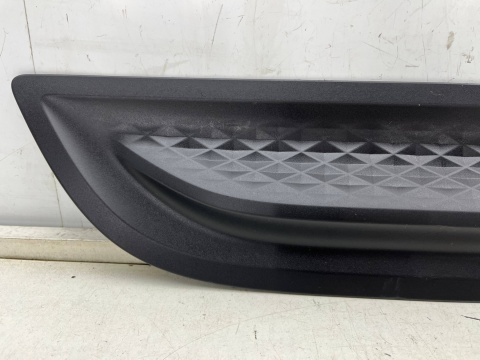 Listwa Porsche Macan 14r.- prawa tylna dolna nakładka drzwi prawy tył 95b839890