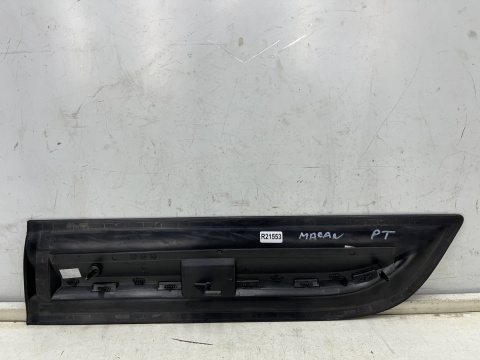 Listwa Porsche Macan 14r.- prawa tylna dolna nakładka drzwi prawy tył 95b839890
