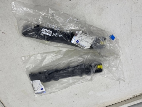 Ślizg Opel Corsa E 14-19r. NOWE prawe tylne mocowanie zderzaka wspornik prawy tył 39002835 475498858
