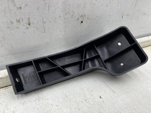 Ślizg Opel Zafira C Zafira Tourer 12-19r. NOWE prawe tylne mocowanie zderzaka wspornik prawy tył 13300749