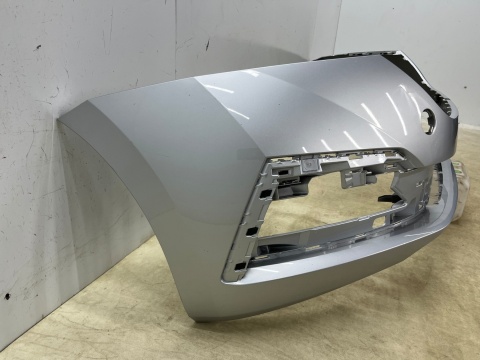 Zderzak przedni Skoda Octavia IV 4 5E3 19-24r. Przedlift przód PDC 5E3807221
