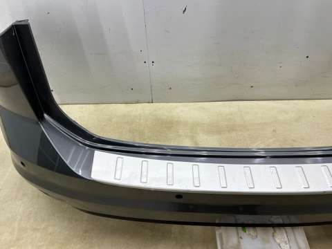 Zderzak tylny VW Touran 2 II 15r.- tył 4XPDC 5TA807421A