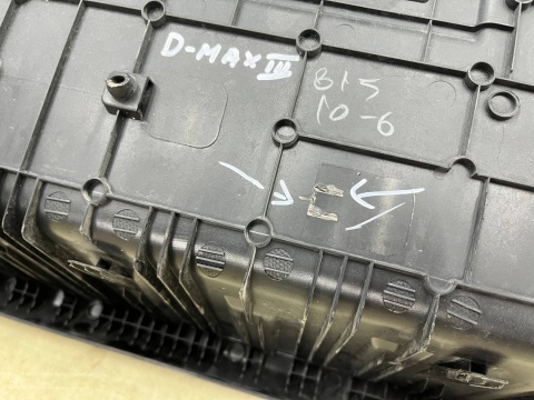 Zderzak tylny Isuzu D-Max D Max Mazda BT-50 BT 50 III 3 20r.- nakładka zderzaka 8983938280