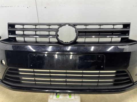 Zderzak przedni VW Caddy 3 III 15-20r. Lift przód 2K5807221K