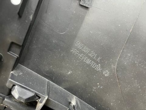 Zderzak przedni VW Tiguan 1 I 11-16r. Lift przód 6XPDC spryski 5N0807221K