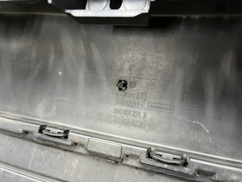 Zderzak przedni VW Tiguan 1 I 11-16r. Lift przód 6XPDC spryski 5N0807221K