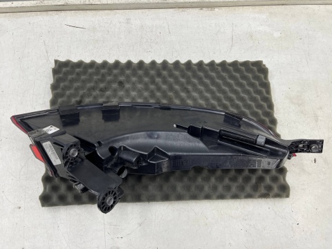 Lampa Porsche Panamera II 971 16-20r. PRAWA tylna w błotnik ORYGINALNA prawy tył Europa 971945092b