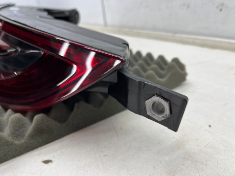 Lampa Porsche Panamera II 971 16-20r. PRAWA tylna w błotnik ORYGINALNA prawy tył Europa 971945092b