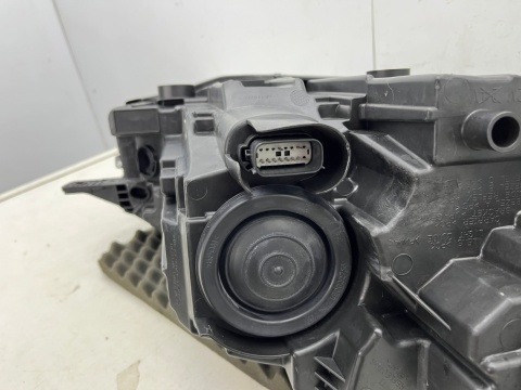 Lampa reflektor Ford Kuga MK3 19-24r. LEWA przednia LED Europa oryginal lewy przód lv4b-13e015-cd